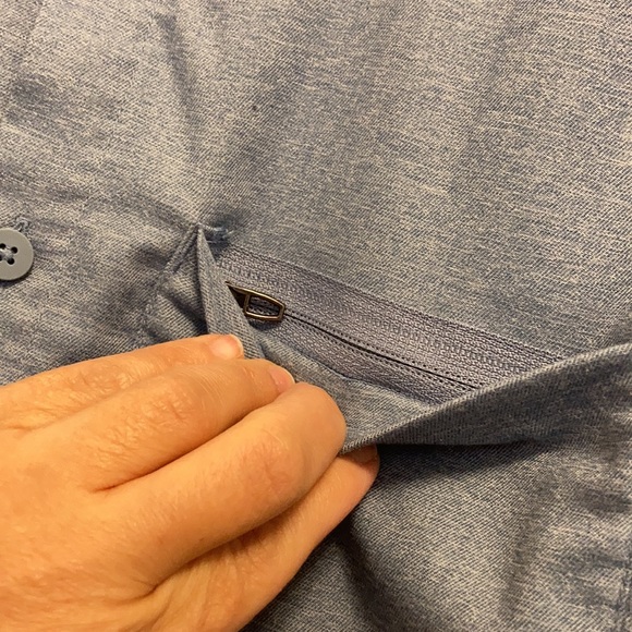 Lululemon Blue Button Up Shirt Size Medium - Picture 8 of 13